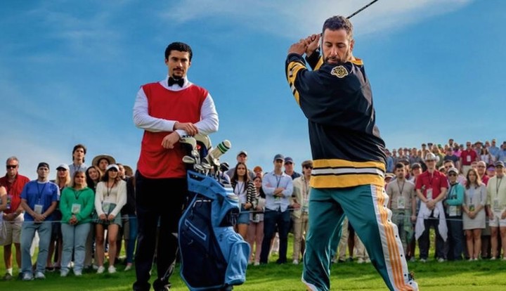 Sí, el caddie de Sandler es Bad Bunny.