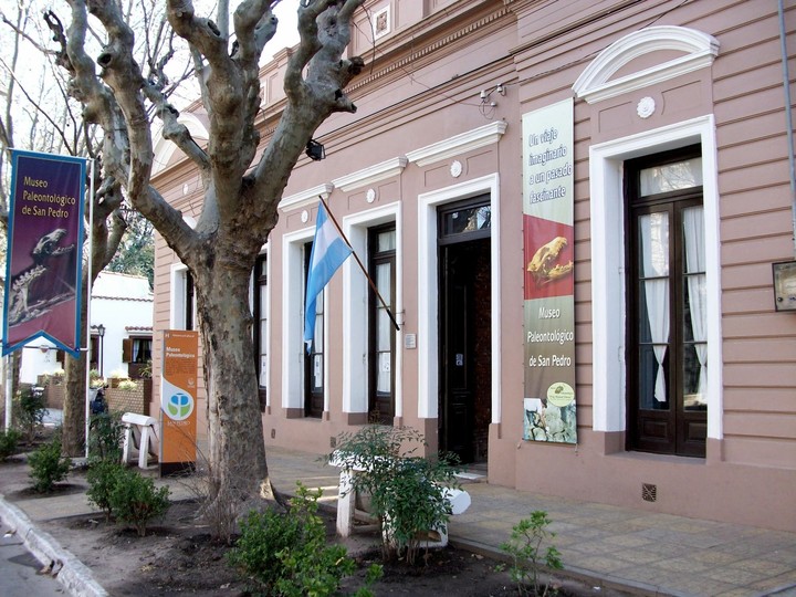 Además del río y el turismo aventura, San Pedro tiene el Museo Paleontológico con grandes fósiles.