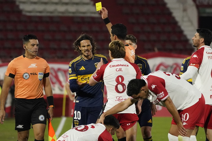 Cavani, muy lejos de su esplendor. Foto: Fernando de la Orden 