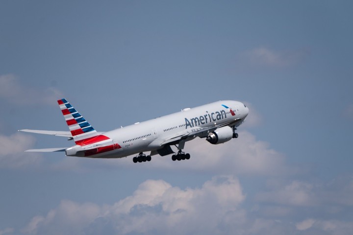 American Airlines pasará de 3 a 6 vuelos diarios. Foto: Bloomberg