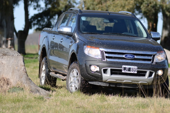 Ford Ranger 2012.