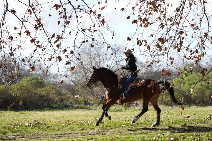 Kristi Noem en Campo De Mayo. Foto AP