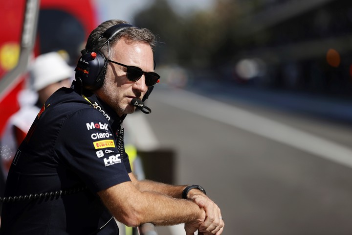 Ya no se lo verá a Horner en el paddock de la F1 este fin de semana. Foto Andres Staph/Pool photo via AP File