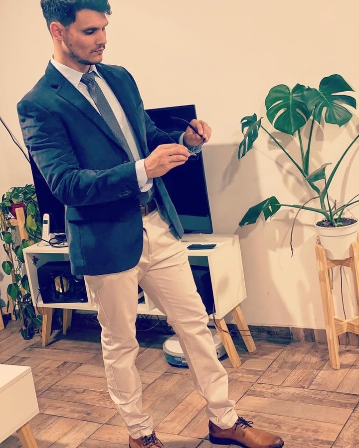 Leonel Ayala tenía 32 años y era licenciado en Educación y músico.  