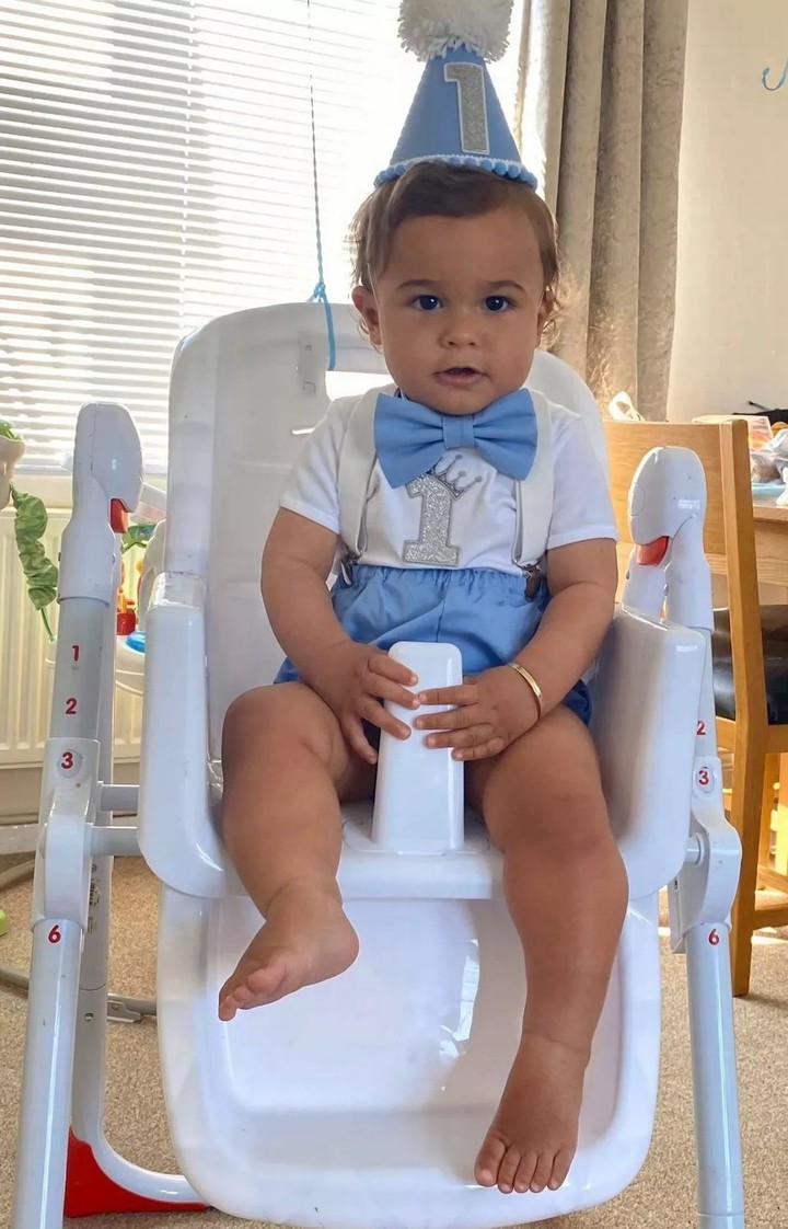 Theo Tuikubulau murió a los tres años a causa de una sepsis desatada por "una infección invasiva por estreptococo A". Foto: Mirror.