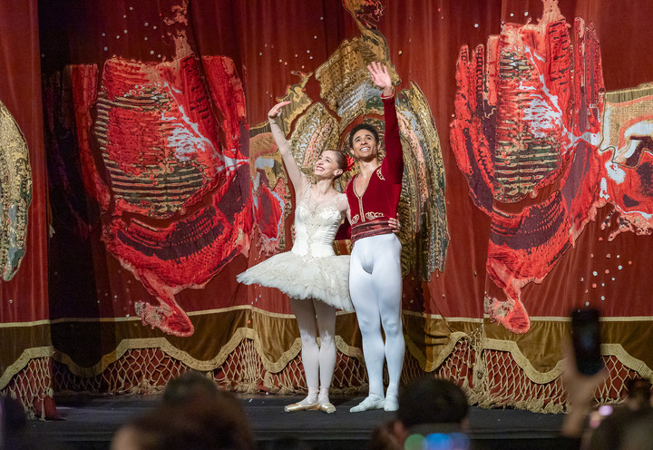 Marianela Núñez y Patricio Revé hicieron una brillante versión de "Don Quijote", en el Colón. Foto: Carlos Villamayor