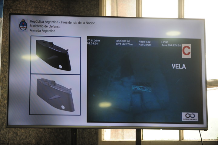 El ministro de Defensa, y autoridades de la Armada Argentina ofrecieron esta mañana una conferencia de prensa en el edificio Libertad 
foto jorge sanchez
