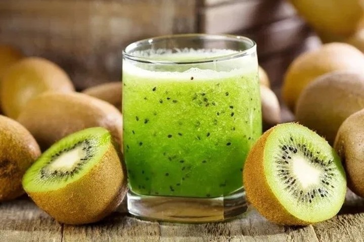 Batido detox de kiwi.