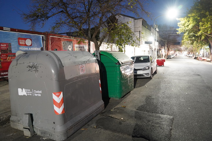 En algunas calles se ve más orden y limpieza. Foto Martín Bonetto