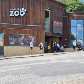 Un zoo pide a la gente donar sus mascotas pequeñas para alimentar a sus animales 