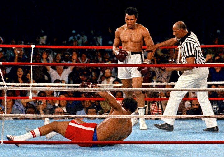 Muhammad Ali y George Foreman protagonizaron un duelo inolvidable en Kinshasa en 1974. Foto: AP.